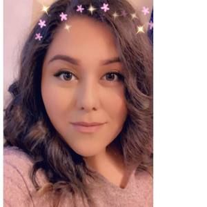 Meet your Posher, Daniela